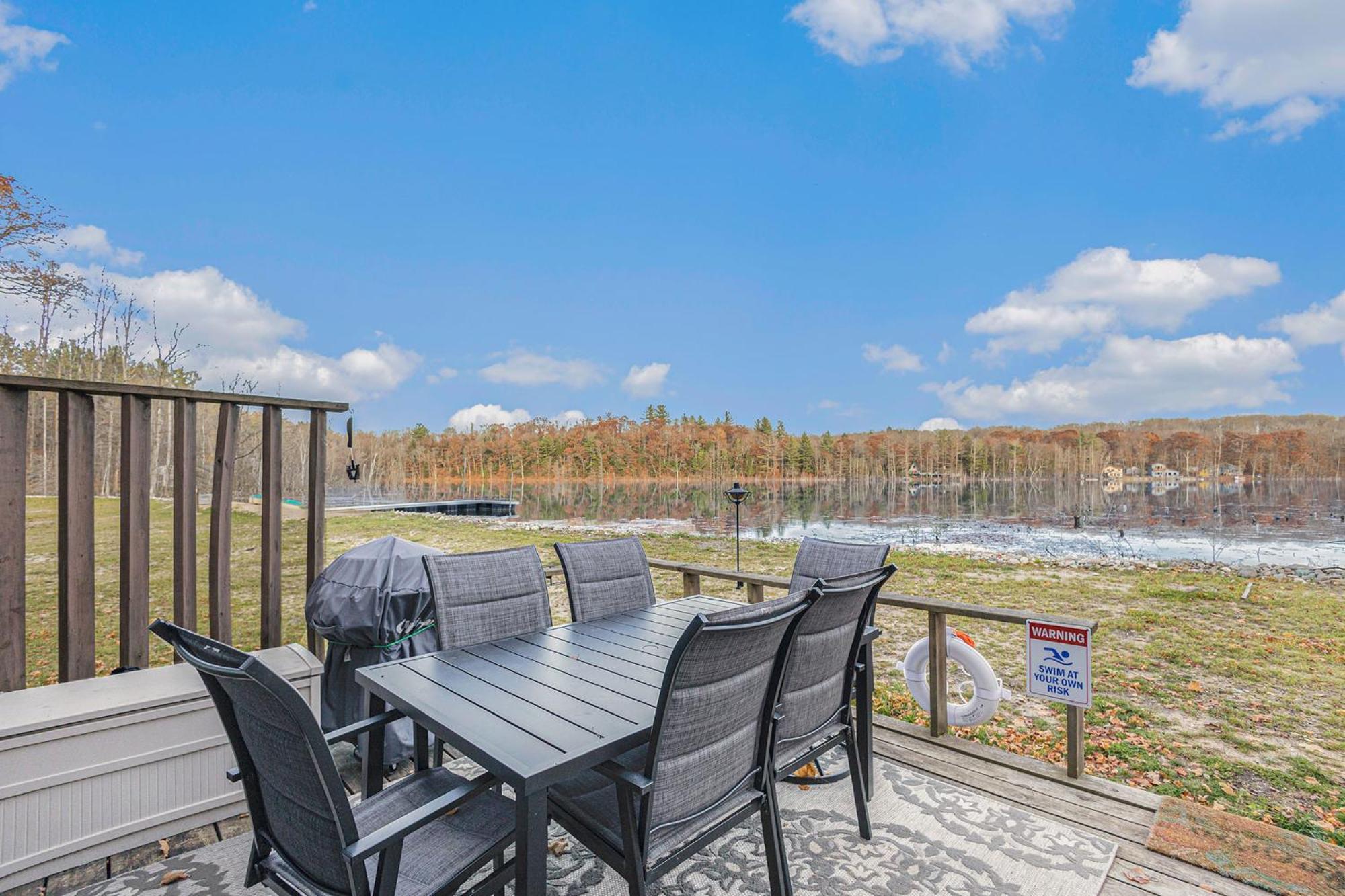 גיילורד Quiet And Cozy Lakefront Home Near Mt Boyne מראה חיצוני תמונה